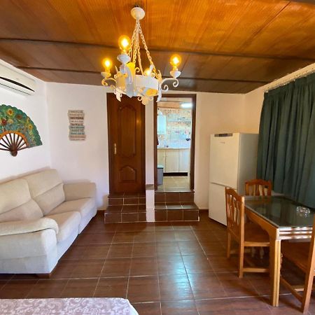 Estudio Coqueto Con Cocina, Bano Y Piscina De Temporada Compartida, A 8Km De Cordoba, En Plena Sierra,By Trassierrarooms Esterno foto