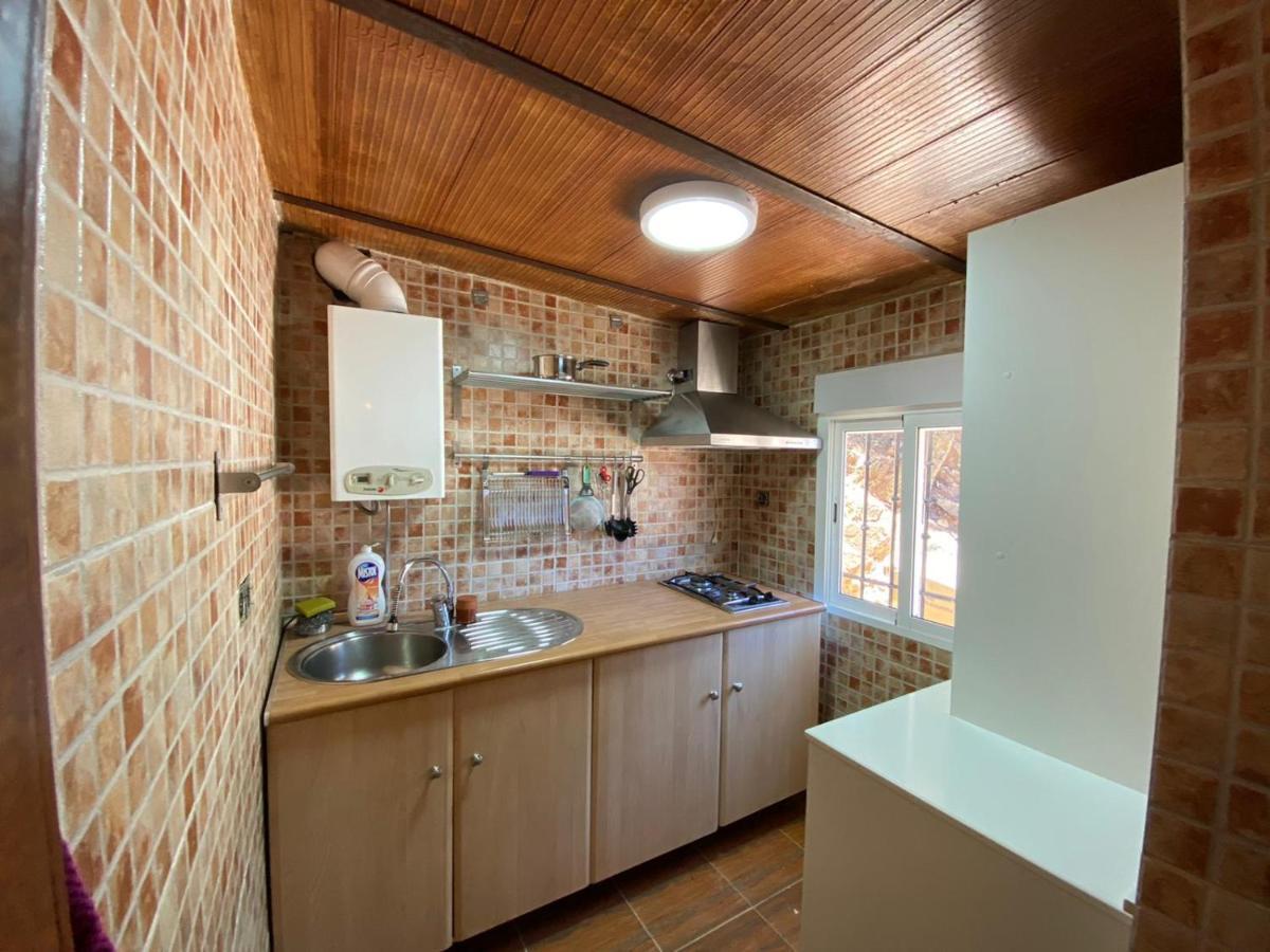 Estudio Coqueto Con Cocina, Bano Y Piscina De Temporada Compartida, A 8Km De Cordoba, En Plena Sierra,By Trassierrarooms Esterno foto